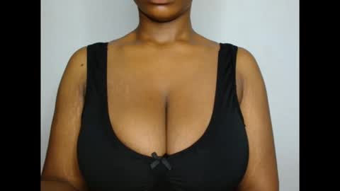 Snapshot of pinkxsugar chatting on February 20, 2026, 6:26 am pinkxsugar online show from February 20, 2026, 6:26 am