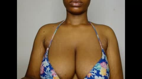 Snapshot of pinkxsugar chatting on March 9, 2026, 10:36 pm pinkxsugar online show from March 9, 2026, 10:36 pm