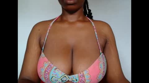 Snapshot of pinkxsugar chatting on March 22, 2026, 3:04 pm pinkxsugar online show from March 22, 2026, 3:04 pm