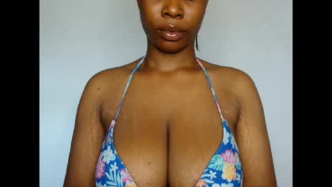 Snapshot of pinkxsugar chatting on May 6, 2026, 9:25 am pinkxsugar online show from May 6, 2026, 9:25 am