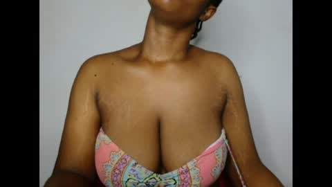 Snapshot of pinkxsugar chatting on May 15, 2026, 10:50 pm pinkxsugar online show from May 15, 2026, 10:50 pm