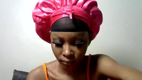 Snapshot of pinky_lov chatting on February 1, 2025, 7:34 pm pinky_lov online show from February 1, 2025, 7:34 pm