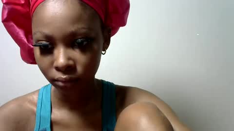 Snapshot of pinky_lov chatting on February 2, 2025, 12:24 pm pinky_lov online show from February 2, 2025, 12:24 pm