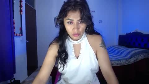 VIOLETA LOPEZ online show from February 26, 2025, 12:14 pm