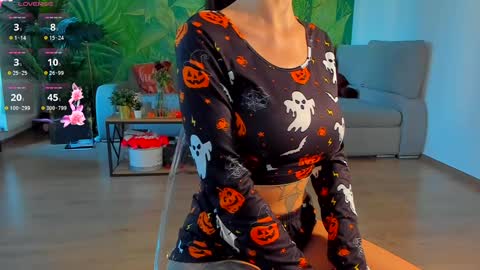 Snapshot of pinkyishere chatting on October 30, 2025, 1:34 pm Pinkyishere online show from October 30, 2025, 1:34 pm