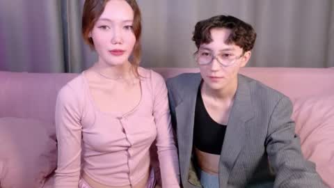 Li long hair and Ru short hair online show from July 18, 2026, 10:02 pm
