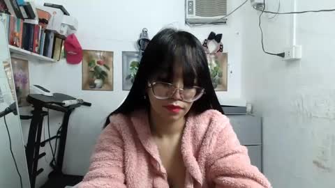 Rose online show from December 8, 2024, 6:43 am