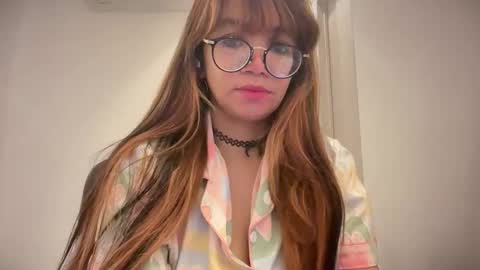 Rose online show from May 5, 2026, 8:28 pm