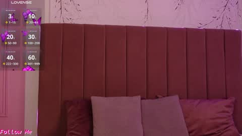 Pinky online show from May 5, 2026, 6:27 pm