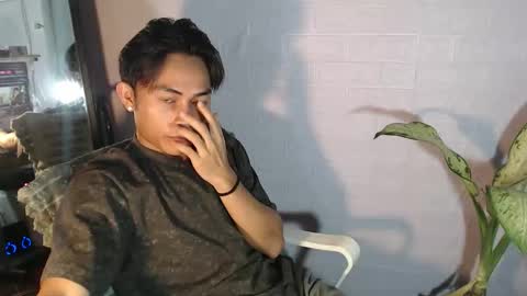 Snapshot of pinoy_palautogxxx chatting on April 17, 2026, 3:15 pm pinoy_palautogxxx online show from April 17, 2026, 3:15 pm