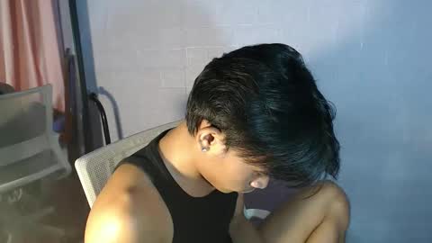 Snapshot of pinoy_palautogxxx chatting on April 26, 2026, 3:21 pm pinoy_palautogxxx online show from April 26, 2026, 3:21 pm