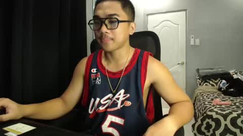 Snapshot of pinoyadriannexxx chatting on October 12, 2025, 2:10 am Adrianne online show from October 12, 2025, 2:10 am