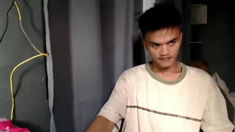 Snapshot of pinoycutieguy_xx chatting on October 6, 2025, 7:17 am pinoycutieguy_xx online show from October 6, 2025, 7:17 am