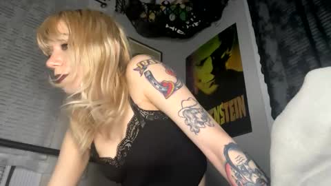 Goddess Lav  online show from February 24, 2025, 4:38 am