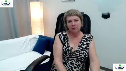 Snapshot of pion_s chatting on October 21, 2025, 4:57 am Bella online show from October 21, 2025, 4:57 am