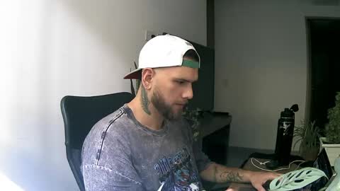 Snapshot of pipe1203 chatting on March 13, 2026, 5:41 pm pipe1203 online show from March 13, 2026, 5:41 pm