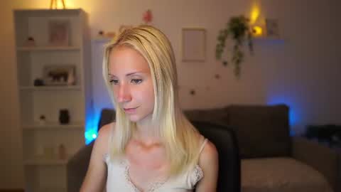 Piper Perri online show from July 7, 2026, 6:45 pm
