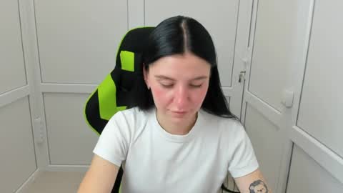 Snapshot of piper_smilee chatting on July 9, 2026, 12:31 pm Piper online show from July 9, 2026, 12:31 pm