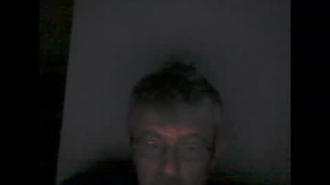 pipi2704 online show from February 5, 2025, 4:27 am