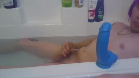 Snapshot of pipiboi chatting on February 16, 2026, 4:58 pm pipiboi online show from February 16, 2026, 4:58 pm