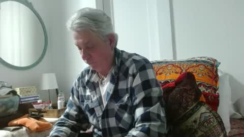 Snapshot of pirate334 chatting on April 1, 2026, 2:56 am pirate334 online show from April 1, 2026, 2:56 am