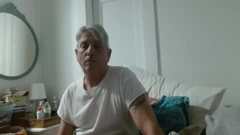 Snapshot of pirate334 chatting on April 7, 2026, 3:51 am pirate334 online show from April 7, 2026, 3:51 am