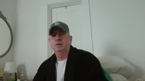 Snapshot of pirate334 chatting on April 8, 2026, 3:01 pm pirate334 online show from April 8, 2026, 3:01 pm