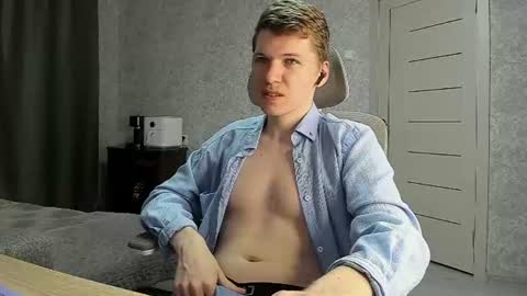 Pierre online show from June 19, 2026, 11:52 pm
