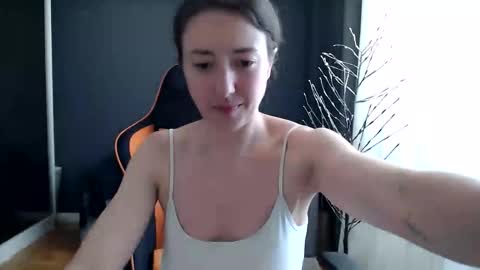 piscesgirl06 online show from September 16, 2025, 5:08 am