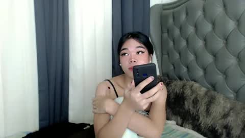 Snapshot of pitchy_pitch chatting on February 13, 2025, 3:46 pm The Girl Named Eyve online show from February 13, 2025, 3:46 pm