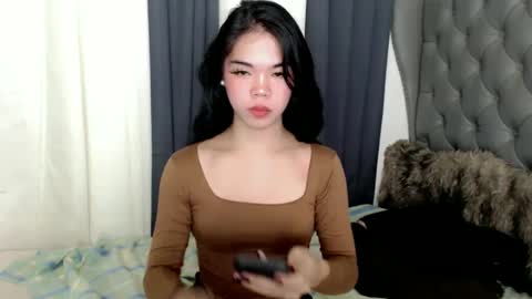 Snapshot of pitchy_pitch chatting on February 16, 2025, 3:38 pm The Girl Named Eyve online show from February 16, 2025, 3:38 pm