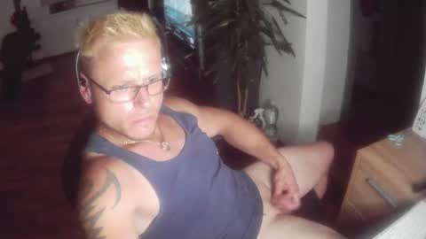 Snapshot of pitrs30sexy chatting on June 24, 2026, 12:42 am pitrs30sexy online show from June 24, 2026, 12:42 am