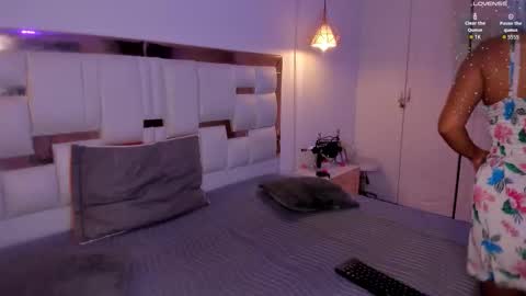 Snapshot of pittandlunaa69 chatting on September 28, 2025, 12:32 pm PittAndLunaa69 online show from September 28, 2025, 12:32 pm