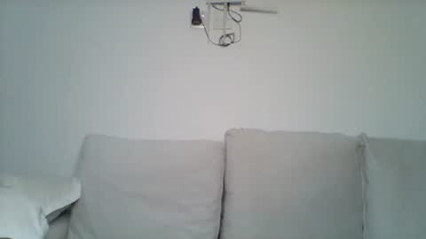 Snapshot of pixie_roman chatting on October 18, 2025, 8:15 am Majesty online show from October 18, 2025, 8:15 am