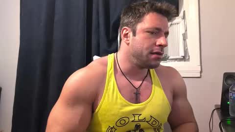 pizza_biceps online show from January 15, 2026, 4:39 am