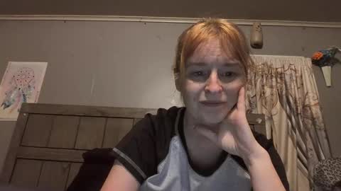 Snapshot of pizzedwife chatting on April 13, 2026, 4:51 am pizzedwife online show from April 13, 2026, 4:51 am