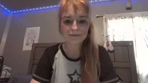 Snapshot of pizzedwife chatting on April 17, 2026, 6:11 pm pizzedwife online show from April 17, 2026, 6:11 pm