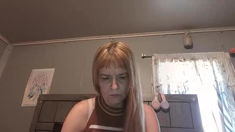 Snapshot of pizzedwife chatting on April 21, 2026, 5:39 pm pizzedwife online show from April 21, 2026, 5:39 pm