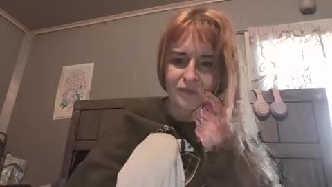 Snapshot of pizzedwife chatting on April 26, 2026, 3:32 pm pizzedwife online show from April 26, 2026, 3:32 pm