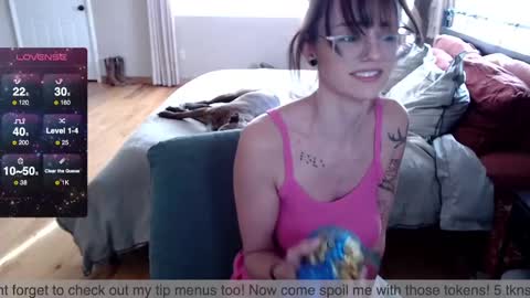 Plantbabeee online show from January 24, 2025, 6:04 pm