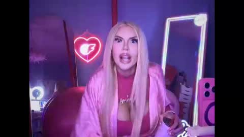 Snapshot of plasticfuckdoll chatting on October 12, 2025, 5:39 am Dumb bimbo fuck doll online show from October 12, 2025, 5:39 am