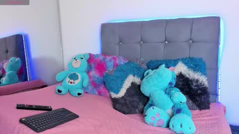 playboy_bunnyy online show from September 25, 2025, 6:11 pm