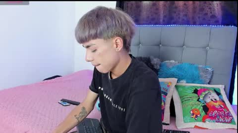 playboy_bunnyy online show from October 20, 2025, 8:53 pm