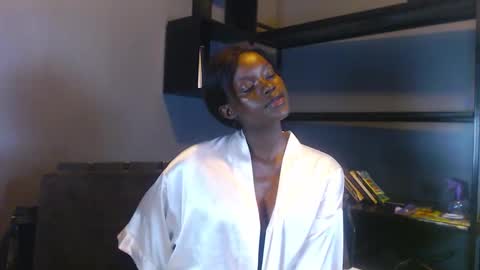 playboytit online show from September 17, 2025, 6:26 am