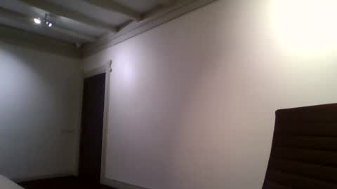 Snapshot of playboyy19 chatting on January 3, 2025, 4:27 pm playboyy19 online show from January 3, 2025, 4:27 pm