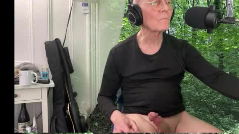 Snapshot of playdayfunshow chatting on March 1, 2025, 4:58 am STC online show from March 1, 2025, 4:58 am