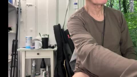 Snapshot of playdayfunshow chatting on March 6, 2025, 6:37 pm STC online show from March 6, 2025, 6:37 pm