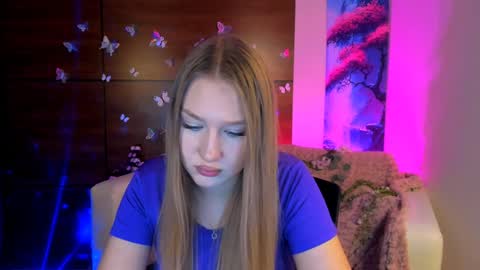 Sophie online show from January 14, 2025, 4:04 am