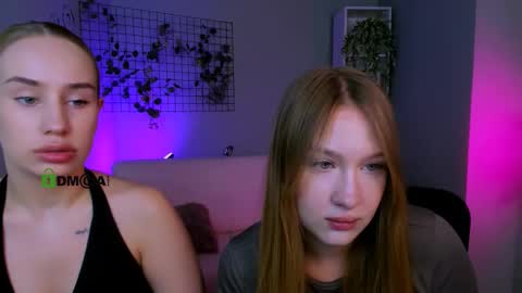 Sophie online show from September 23, 2025, 7:39 pm