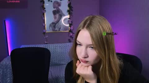 Sophie online show from October 9, 2025, 8:51 pm